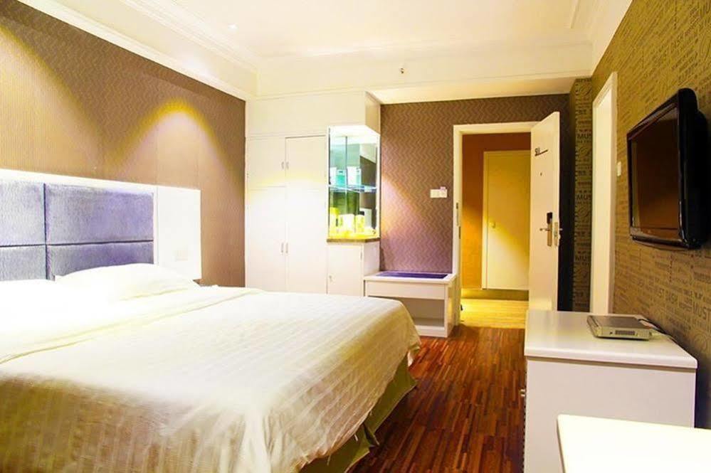 New Zhongxun Business Hotel Yueyang Extérieur photo