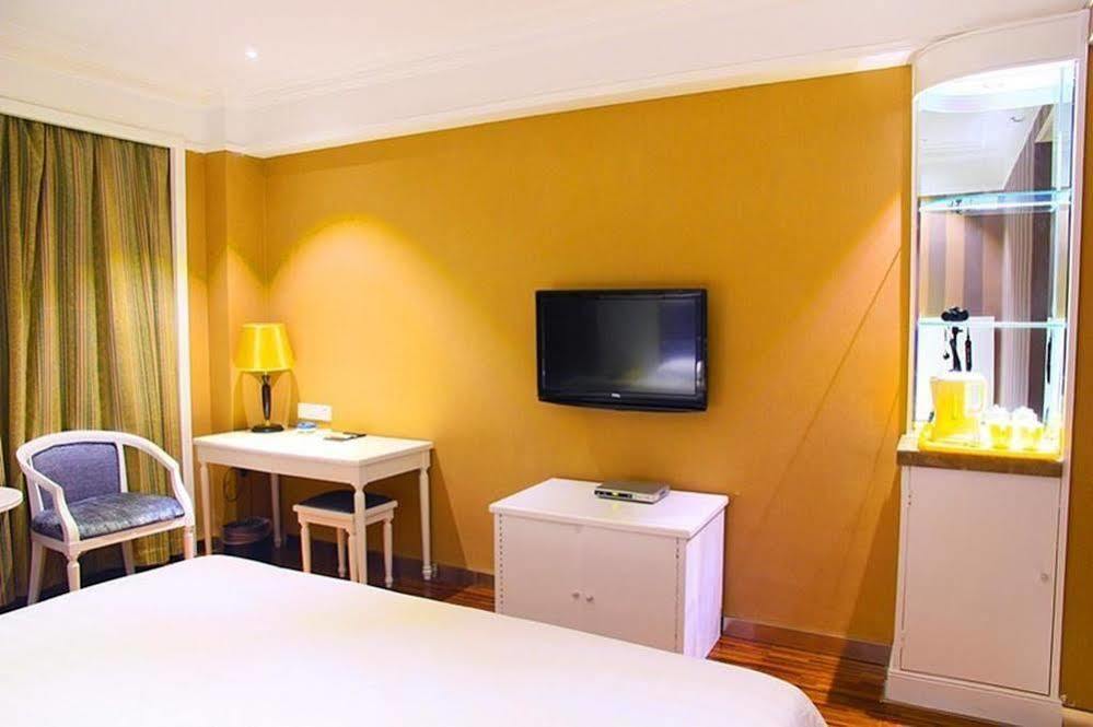 New Zhongxun Business Hotel Yueyang Extérieur photo